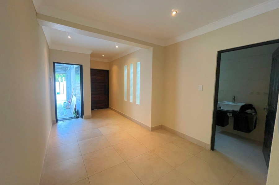 7 Bedroom Property for Sale in Sunset Beach Western Cape